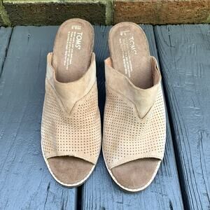 TOMS Sandstorm Tan Perforated Suede Nubuck Majorca Mule Sandal Shoe Peep Toe 8.5